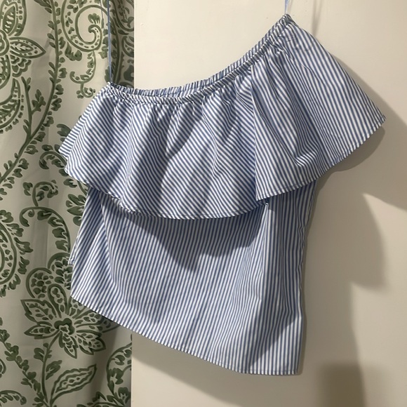 NWT Gap one shoulder blue striped Top size M - Picture 2 of 5